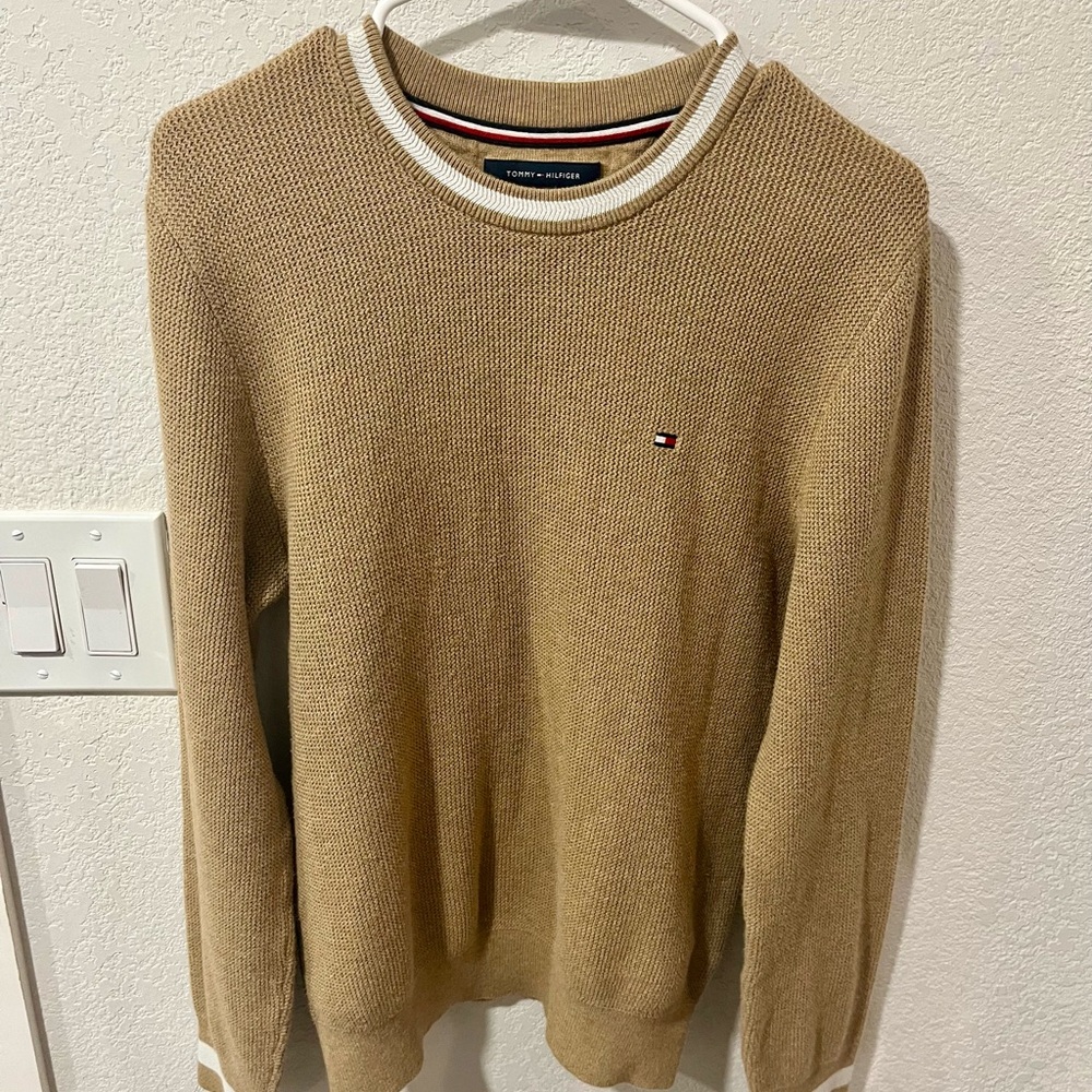 Tommy Hilfiger Women's Camel Crewneck Sweater